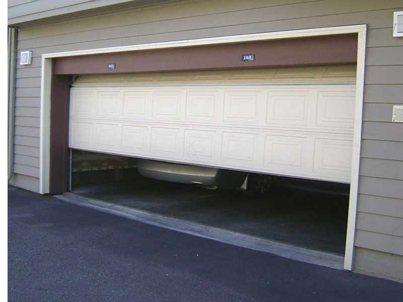 Puerta de garaje con apertura lateral o vertical